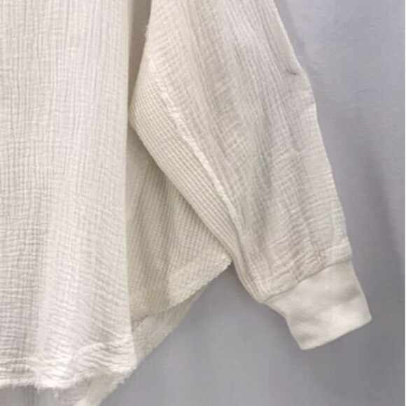 We The Free People Oversize Top M Cream Cotton Button Fray Pillowy Cover Up - Picture 3 of 13